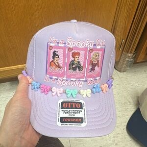 💜 “I’m a Spooky Girl in a Spooky World” Lavender Hat | Hocus Pocus Sisters